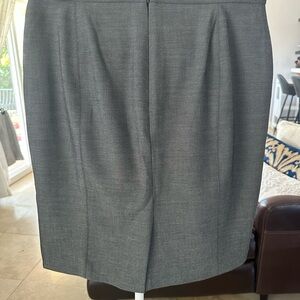 Elegant Gray Women's Skirt